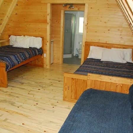 Wilderness Tours Rafting Resort Foresters Falls Екстериор снимка