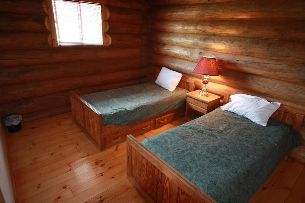 Wilderness Tours Rafting Resort Foresters Falls Екстериор снимка