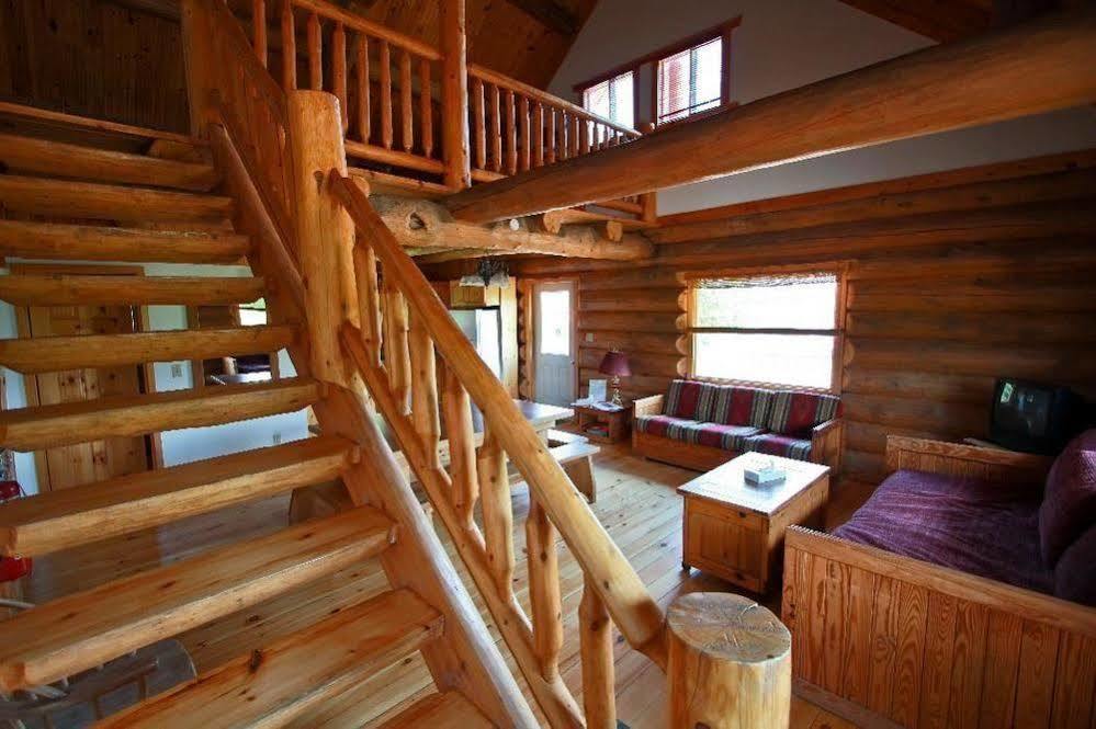 Wilderness Tours Rafting Resort Foresters Falls Екстериор снимка